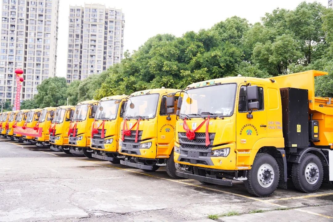 Ruipu Lanjun leads the electrification of heavy-duty trucks, and the first batch of 100 pure electric dump trucks project was successfully delivered